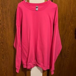 Gildan Heavy Blend Sweatshirt Women’s 2XL Washed and worn once. Pretty pink!